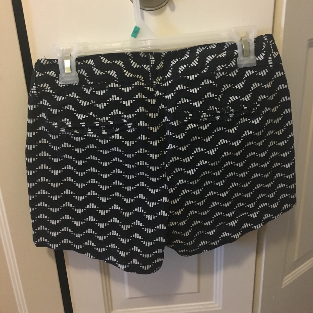 Shorts - Picture 2 of 3